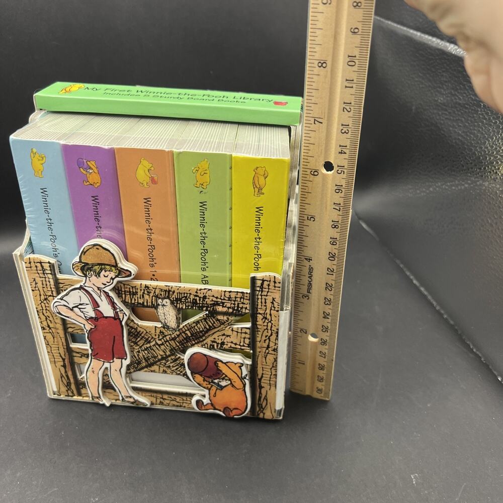 My First Winnie the Pooh Library Box 5 Board Books w/Fence Case NEW SEALED 2007 - Picture 2 of 8